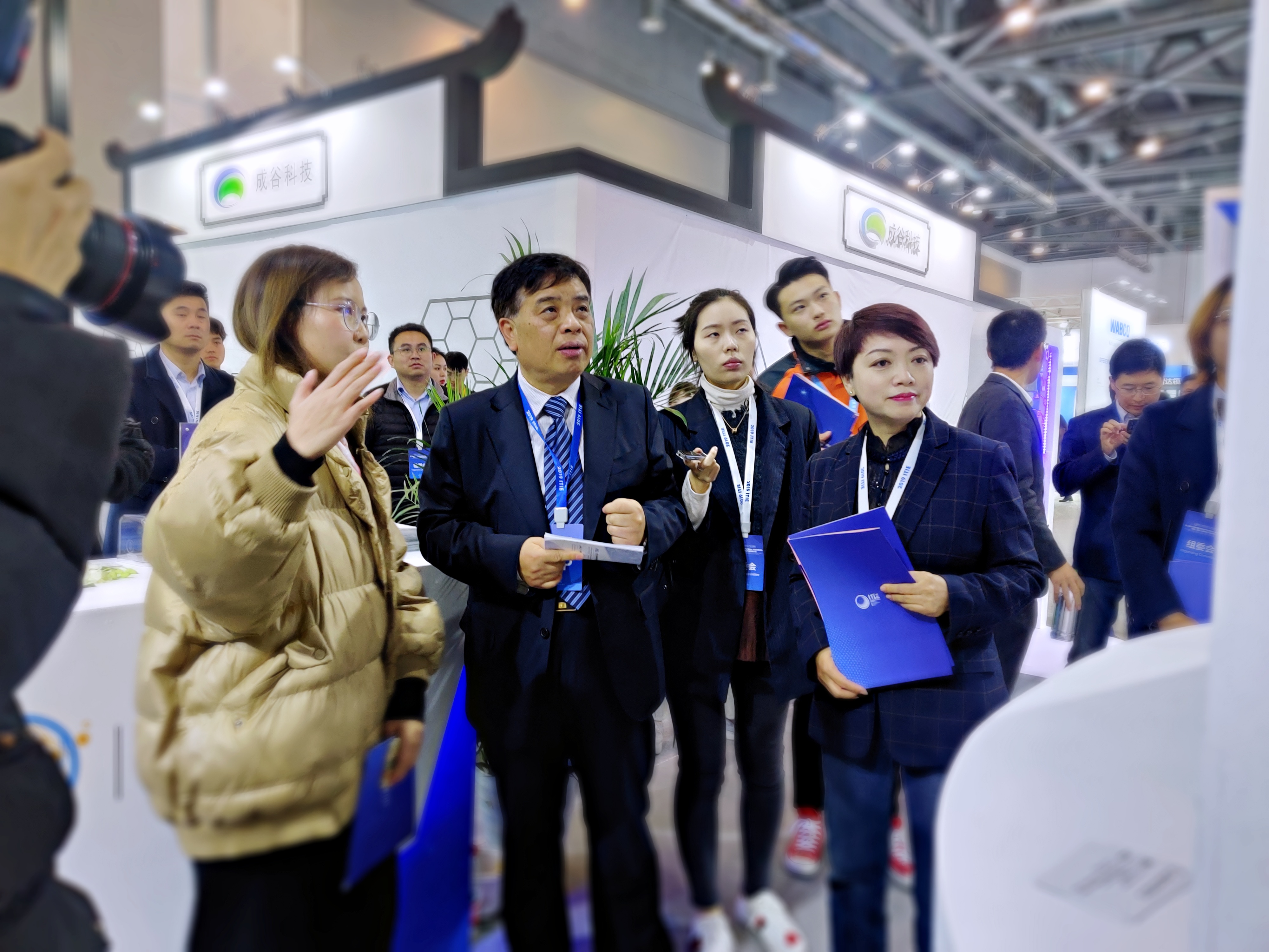 1575972121146612.jpg 1575972121146612.jpg