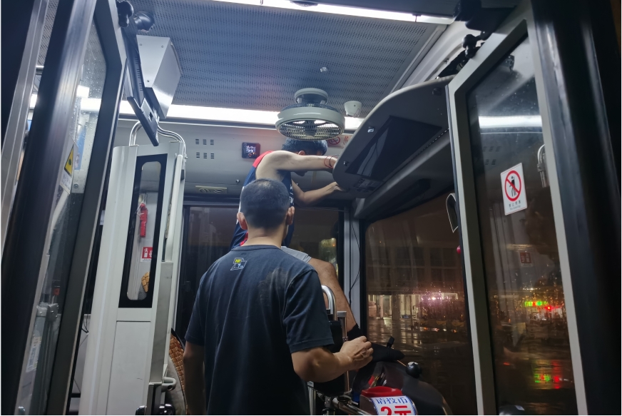 1699422120663353.png 小.png